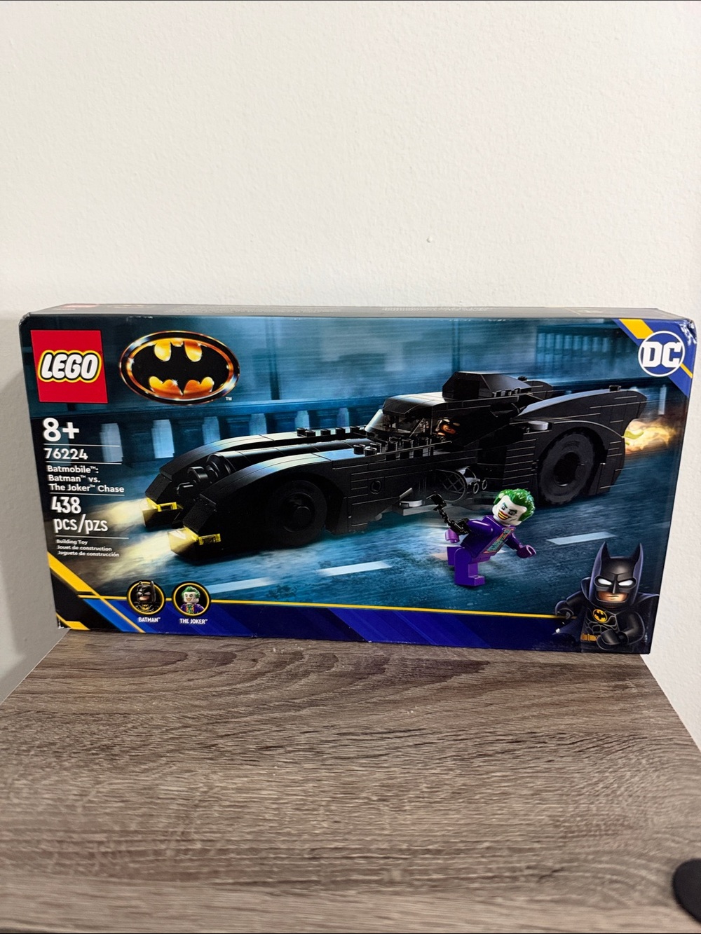 LEGO 76224 Batmobile Batman vs The Joker Chase NWT NIB